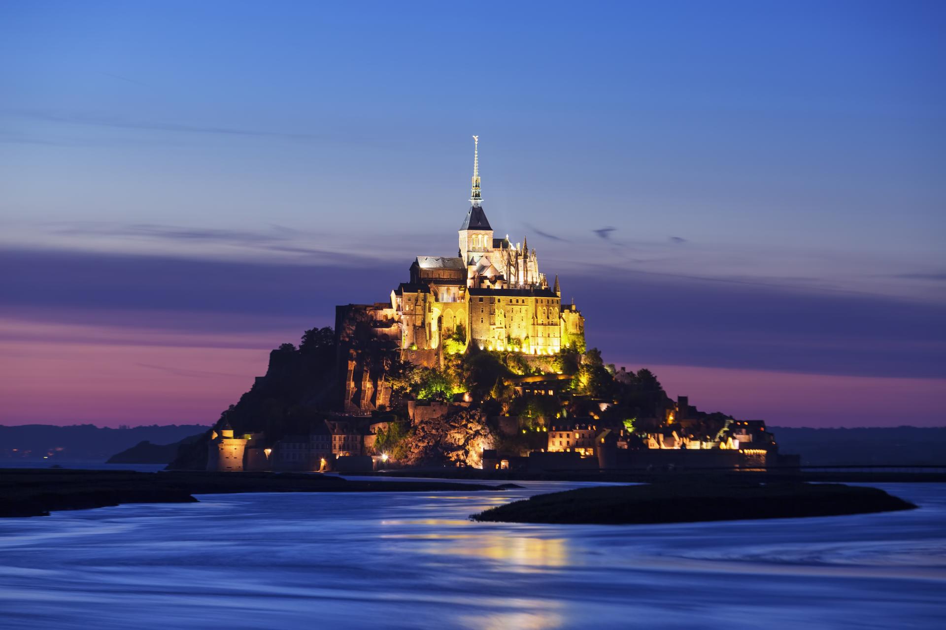 Le Mont Saint-Michel : Entre Histoire et Légende